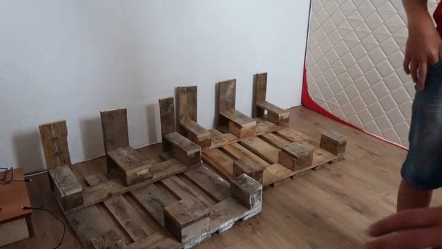 Кровать двуспальная из поддонов с ящиками своими руками смотреть онлайн