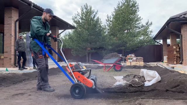 GeoRipper. Разработка траншей под систему полива