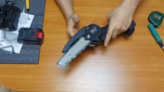 Цепная аккумуляторная пила Wosai