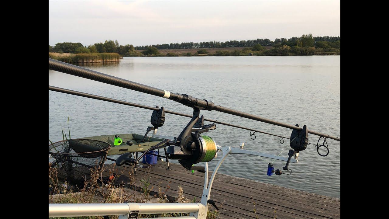 Рыбалка на карпа осенью! Вечерний закорм! смотреть онлайн