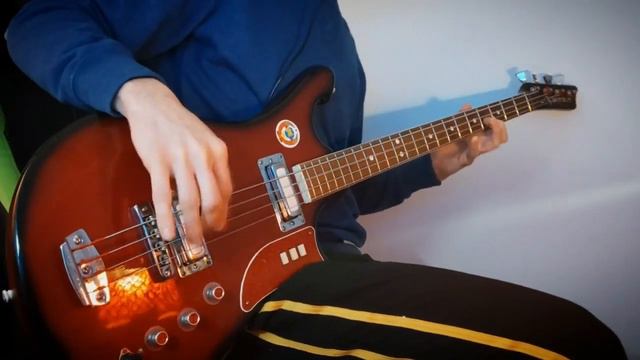 Ural 510 G Soviet Bass - MADE IN URSS '70 - Vintage Soviet Era смотреть онлайн