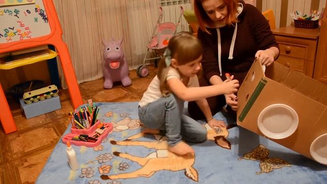 Машина из картонной коробки??? - Лика Хурция ( 3года 11месяцев) смотреть онлайн