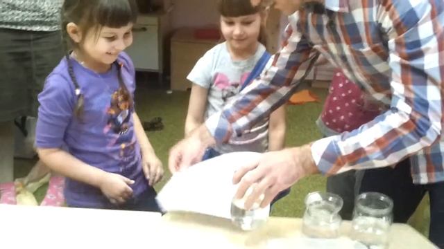 Как воспитать смелость: опыт с водой