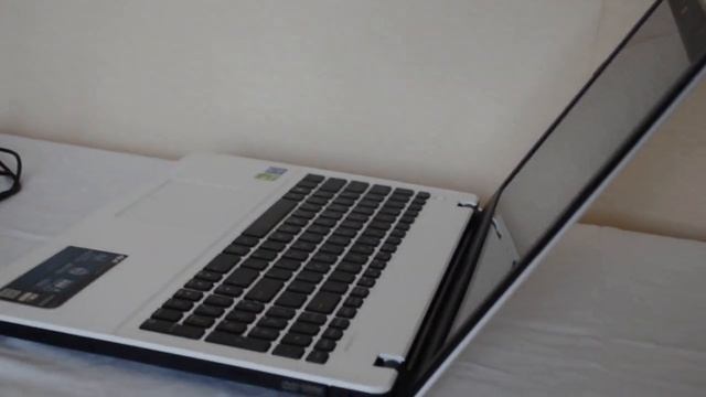 Ноутбук ASUS X550CC-XX204D смотреть онлайн
