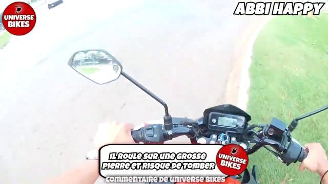 UNE JEUNE AUTOMOBILISTE PERCUTE UN MOTARD ET CAUSE UN ACCIDENT ! ? 2023 смотреть онлайн
