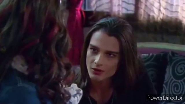 Chica Vampiro Mirco and Lucia смотреть онлайн