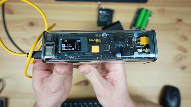 Can You Power Your Pi With A Power Bank Instead Of A UPS? I Tried The Shargeek Storm 2 смотреть онлайн