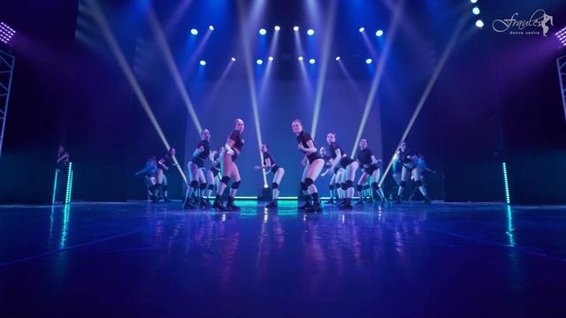 Back to the roots: Twerk — Лиза Слатвицкая смотреть онлайн
