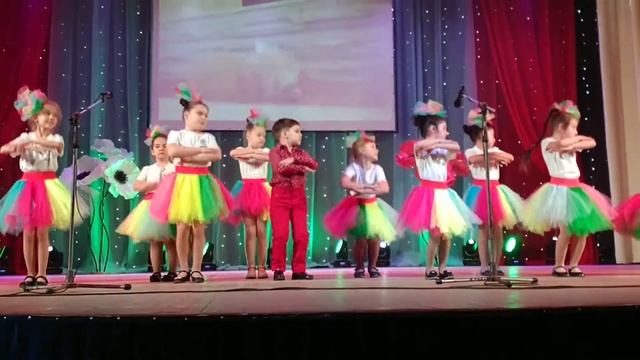 "Жил у бабушки коток". "Дети Индиго" 8 марта 2019г. смотреть онлайн