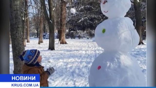 Первый снег лепим снеговика! смотреть онлайн