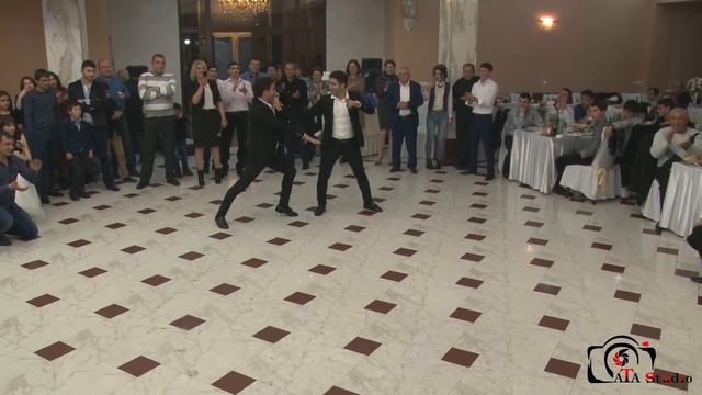 Самая Лучшая Лезгинка Близнецы Lezginka ATA Studio смотреть онлайн