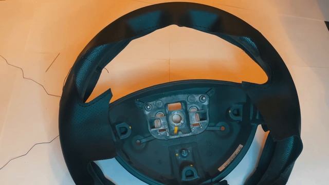 Оплетка на руль с Али. Перетяжка руля своими руками на примере Renault Sandero Logan, Lada Largus.