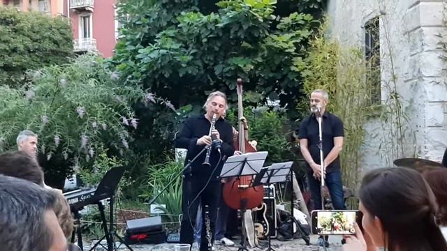 "Besame Mucho" performed by Latin Jazz Ensemble (6/019) - 2 min extract from live event, Milan, IT смотреть онлайн