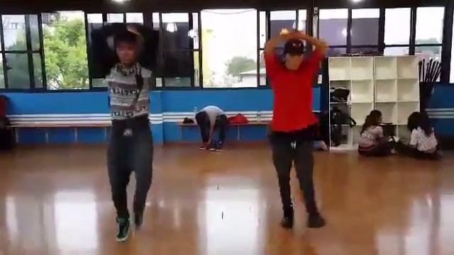 vinzz & ivan miranda #dream dance studio!!! смотреть онлайн