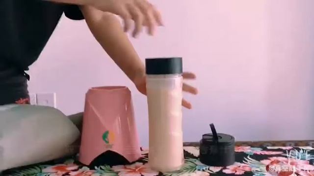 Mini Portable Vacuum Blender смотреть онлайн