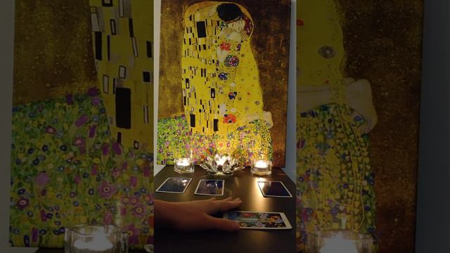 НОВАЯ ЗНАКОМАЯ - ЕЁ МЫСЛИ О ВАС? 🤴 #таро #отношения #чувства #мужчина #любовь #onlinetaro смотреть онлайн