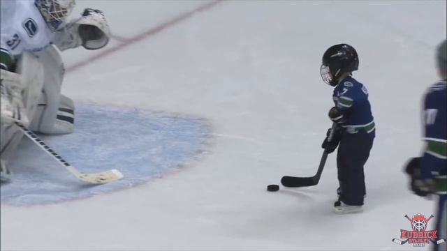 УДИВИТЕЛЬНЫЕ видео из ДЕТСКОГО ХОККЕЯ смотреть онлайн