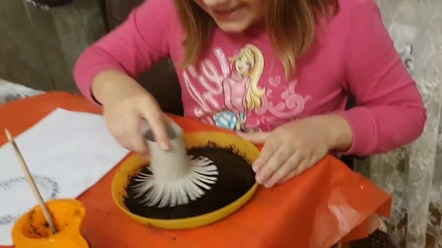 Рисуем втулкой от туалетной бумаги смотреть онлайн