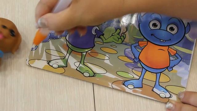 Раскрашиваем маленьких инопланетян в глубине галактике на планете, водная раскраска для детей смотреть онлайн