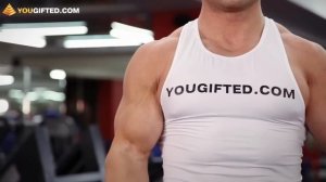 Упражнения для бицепсов. Сгибания рук со штангой.