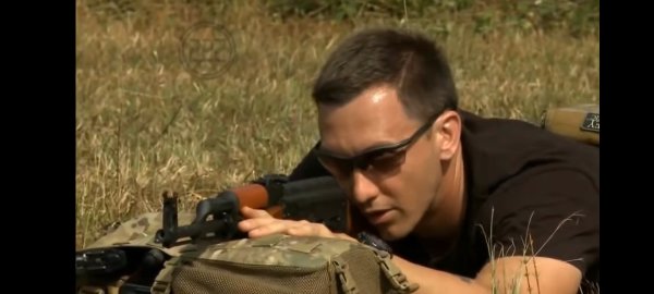 Трэвис Хэйли. Адаптивный калаш.