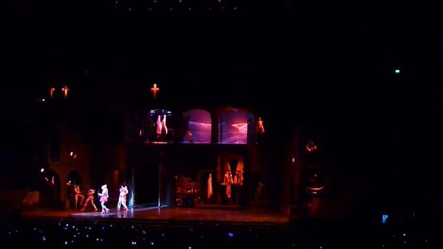 Poker Face/Americano live at the Born This Way Ball смотреть онлайн