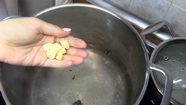 МАРИНОВАННЫЕ ОПЯТА НА ЗИМУ В БАНКАХ. Простой рецепт маринования опят. Pickled mushrooms for winter. смотреть онлайн