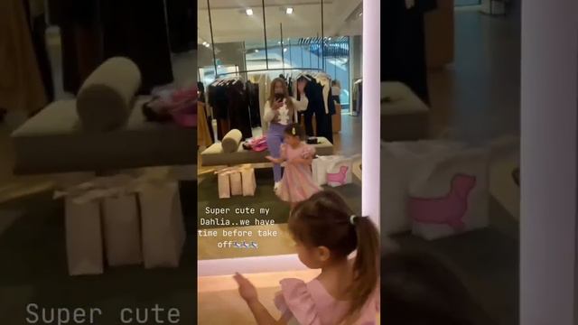 Dahlia with Lola Carmen #dahliaamelie #dahlia #annecurtis #annecurtissmith #foryou #showbizupdate смотреть онлайн