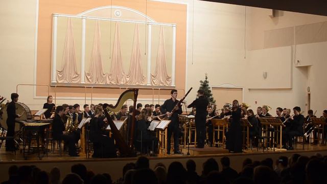 А.Гилев, "Тарантелла". Духовой оркестр училища им. Гнесиных смотреть онлайн