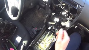 Снятие магнитолы Mazda 6 GG