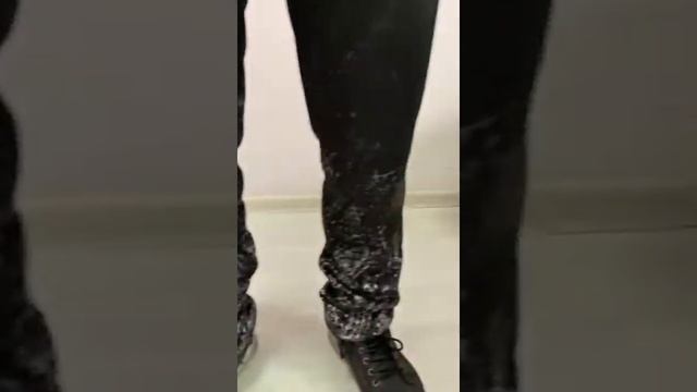 Видео обзор СПОРТИВНОГО КОСТЮМА / производства компании 6F смотреть онлайн