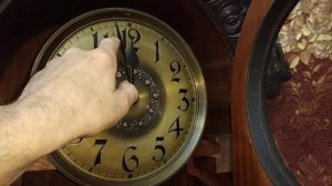 Старинные напольные часы Friedrich Mauthe