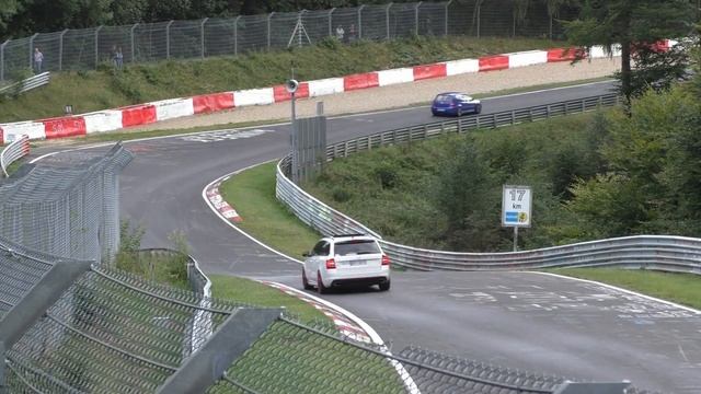 Nürburgring Nordschleife 20.08.2017 - "Lift off" at Pflanzgarten Skoda Octavia 5E RS смотреть онлайн