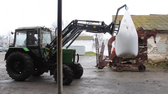 Крюк для рогрузки мешков с минеральными удобрениями типа Биг Бег, грузоподъемность 1000 кг смотреть онлайн