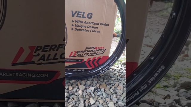 VELG SCARLET RING 18 BLACK смотреть онлайн