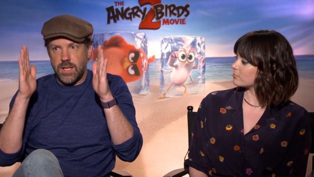 Jason Sudeikis & Rachel Bloom: THE ANGRY BIRDS MOVIE 2 смотреть онлайн