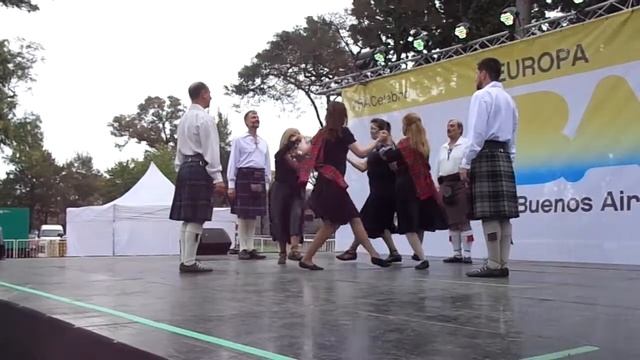 Traditional Scottish Dance / Danza Tradicional Escocesa 2 смотреть онлайн