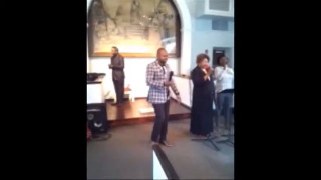 Pasteur Isaac de BruxellesPredication a l'Eglise Croix de la Victoire смотреть онлайн
