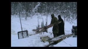 Рыбалка на крайнем севере | Рыбалка с помощью ловушки - морда