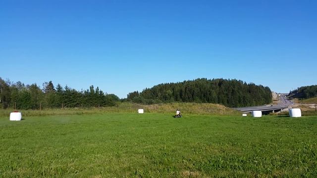 Kawasaki KX 500 1990 vs Suzuki RM 250 1989 смотреть онлайн