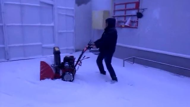 Феликс и лопата с моторчиком смотреть онлайн