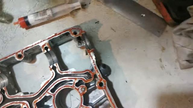 Наносим правильно герметик при сборке ГБЦ Приора. смотреть онлайн