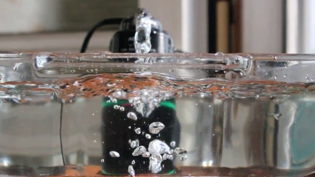 Пузырьки воздуха в воде смотреть онлайн