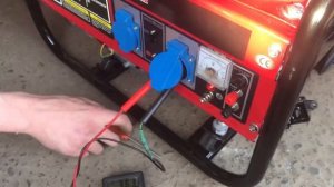 Ремонт бензинового генератора не видає напругу заміна АВР AVR шоколадки регуліровка