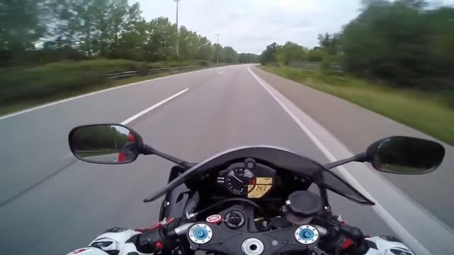 Yamaha R1 день из жызни баикера смотреть онлайн