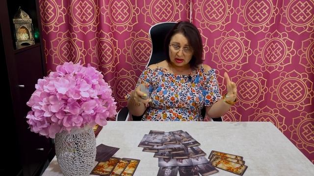 Кого от вас отвели Высшие Силы и кого ведут к вам в ближайшее время? смотреть онлайн