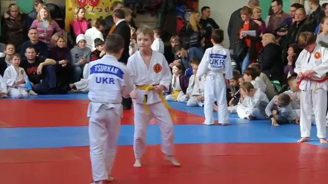 Фестиваль дзюдо Киев 2013 2005г р вес 32кг 2MVI 7528 смотреть онлайн