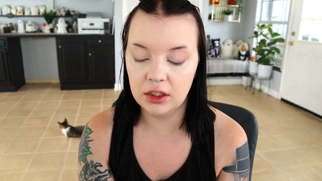 What's Worth It?!? Trying Out New Makeup! Some Hits & Misses! смотреть онлайн