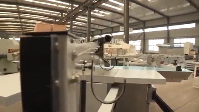 Форматно раскроечный станок с роликовой кареткой MJ 45KD смотреть онлайн