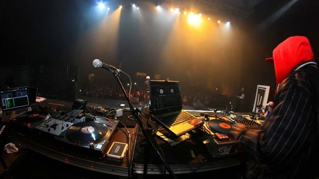 Groovy Urban Hip Hop Break Dance Music смотреть онлайн